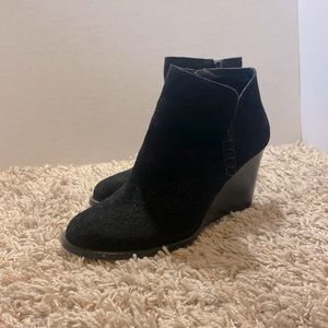 LUCKY BRAND Yimme Black Suede Wedge Bootie Size 8.5